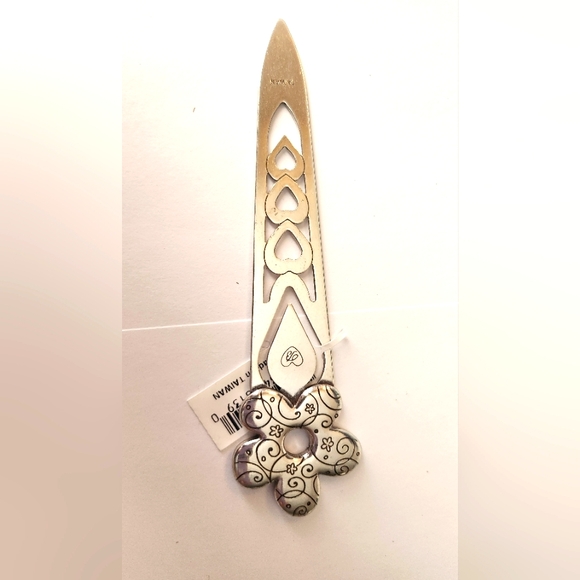 Brighton Silver-Dipped "FLOWER" Bookmark is a stylish accessory for Book Lovers! - Picture 2 of 2